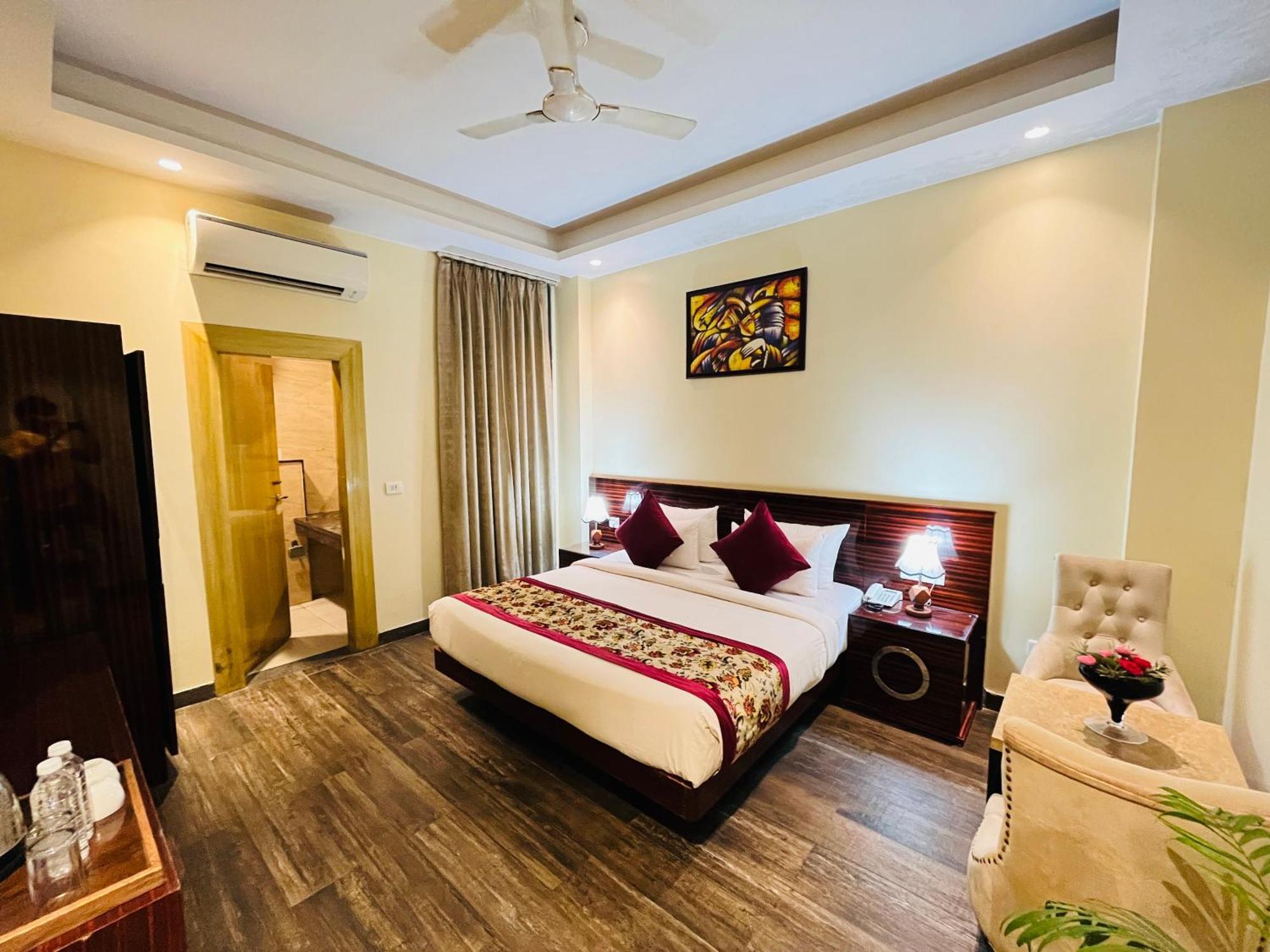Hotel Banz Near Indira Gandhi Airport Delhi Nueva Delhi Exterior foto