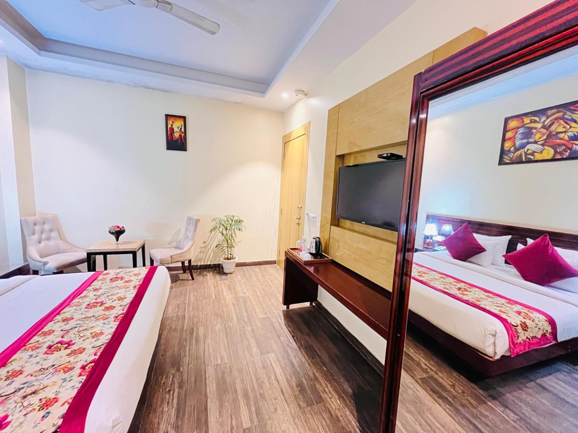 Hotel Banz Near Indira Gandhi Airport Delhi Nueva Delhi Exterior foto