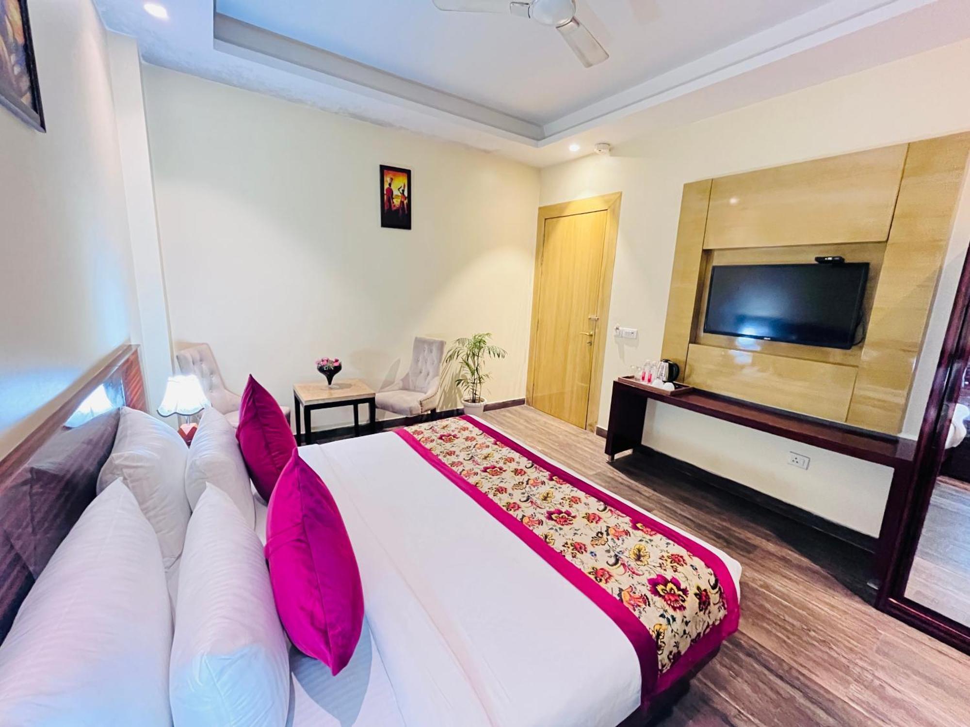 Hotel Banz Near Indira Gandhi Airport Delhi Nueva Delhi Exterior foto