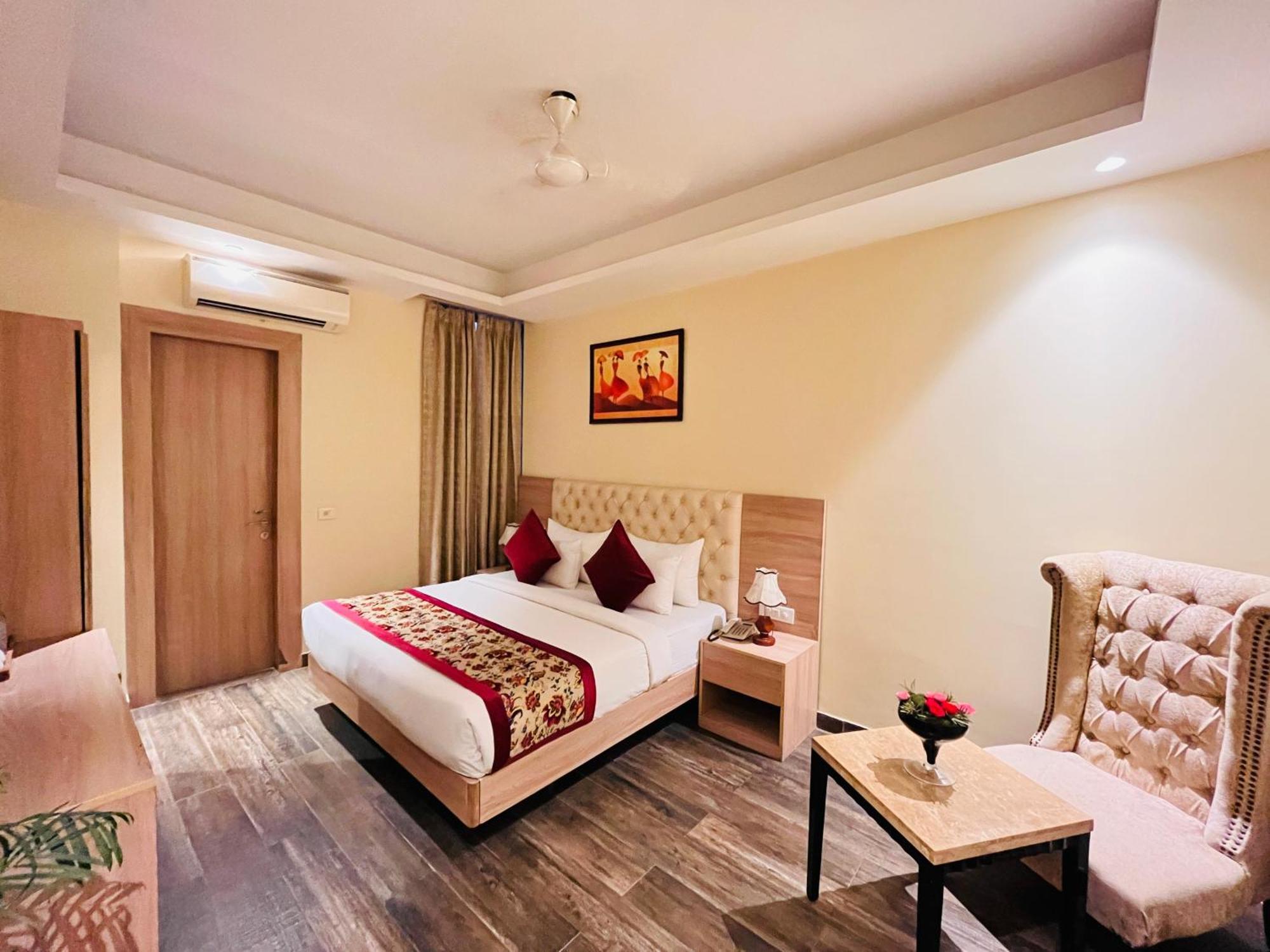 Hotel Banz Near Indira Gandhi Airport Delhi Nueva Delhi Exterior foto