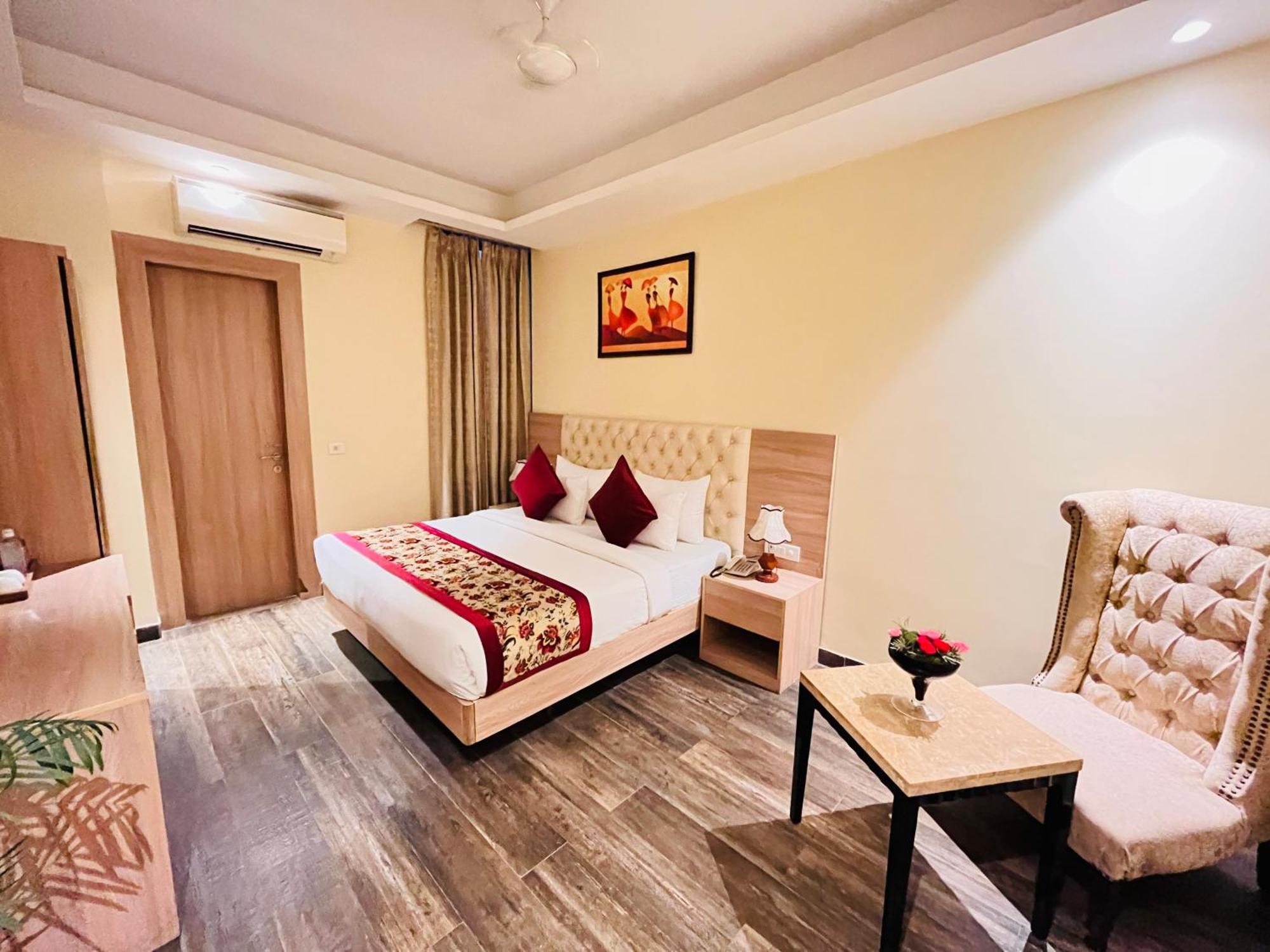 Hotel Banz Near Indira Gandhi Airport Delhi Nueva Delhi Exterior foto