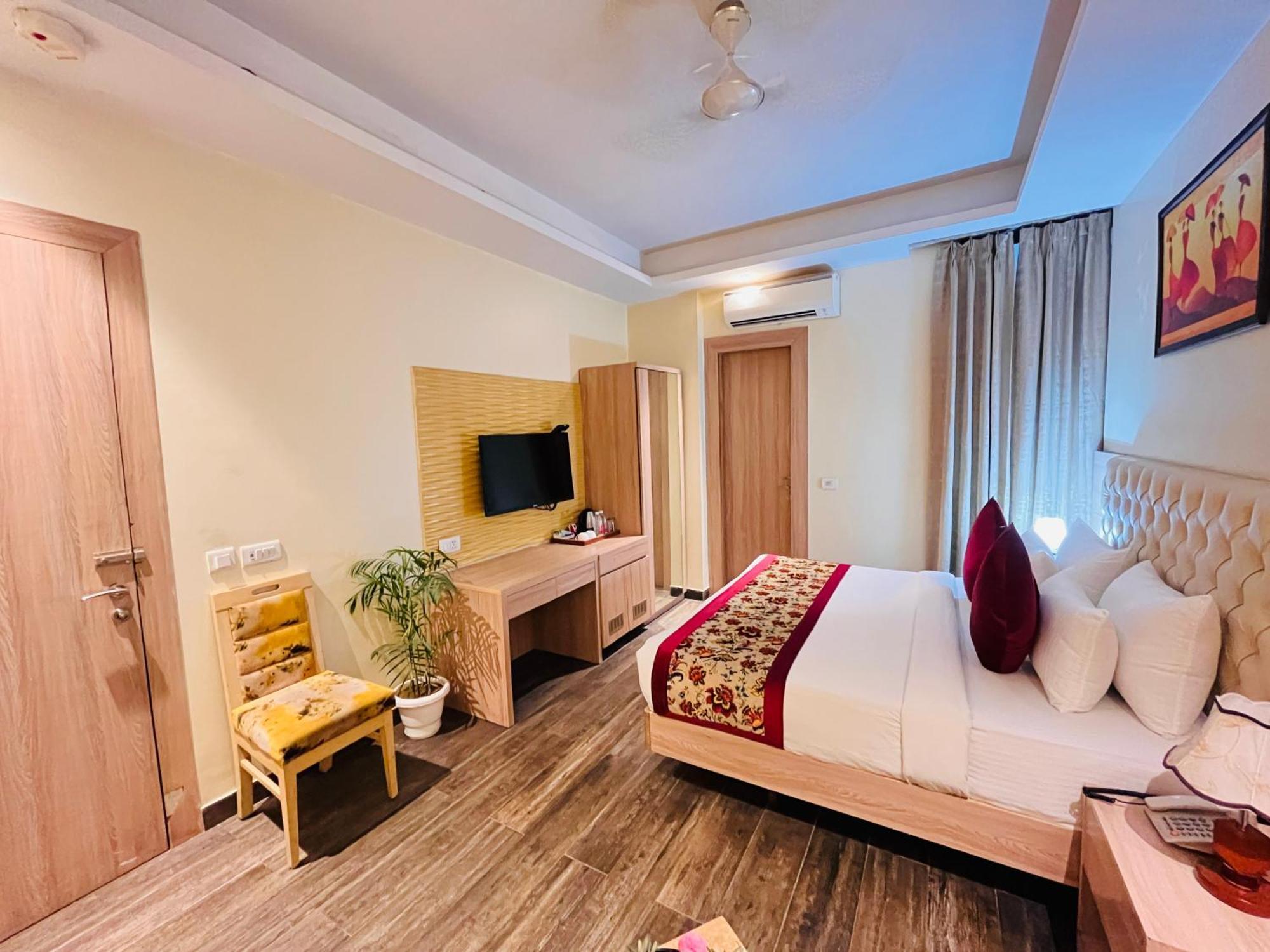 Hotel Banz Near Indira Gandhi Airport Delhi Nueva Delhi Exterior foto