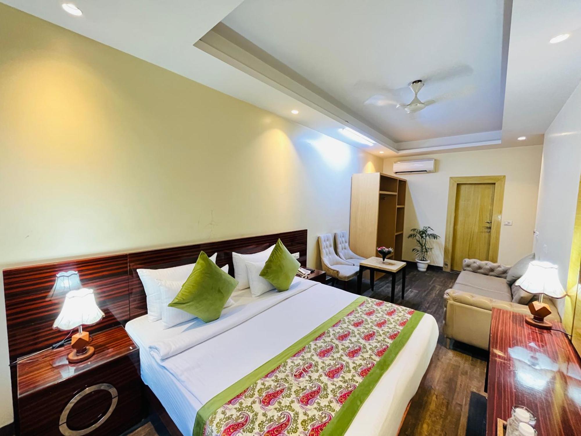 Hotel Banz Near Indira Gandhi Airport Delhi Nueva Delhi Exterior foto